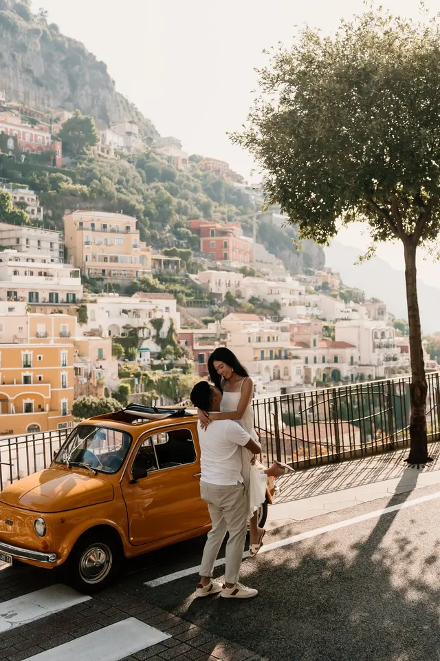 Gelber Vintage Fiat 500